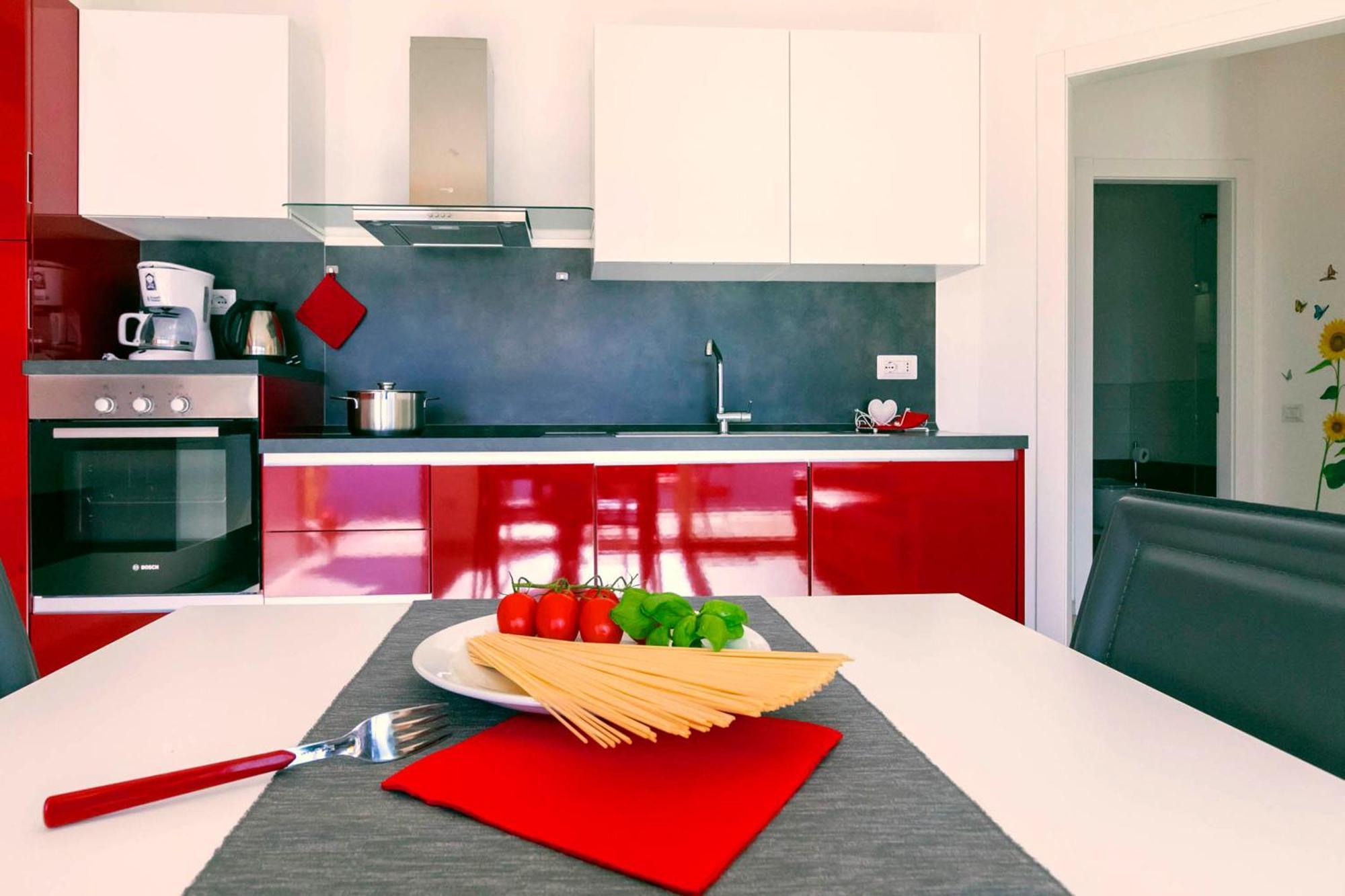 La Collinetta Apartments Vercana Luaran gambar