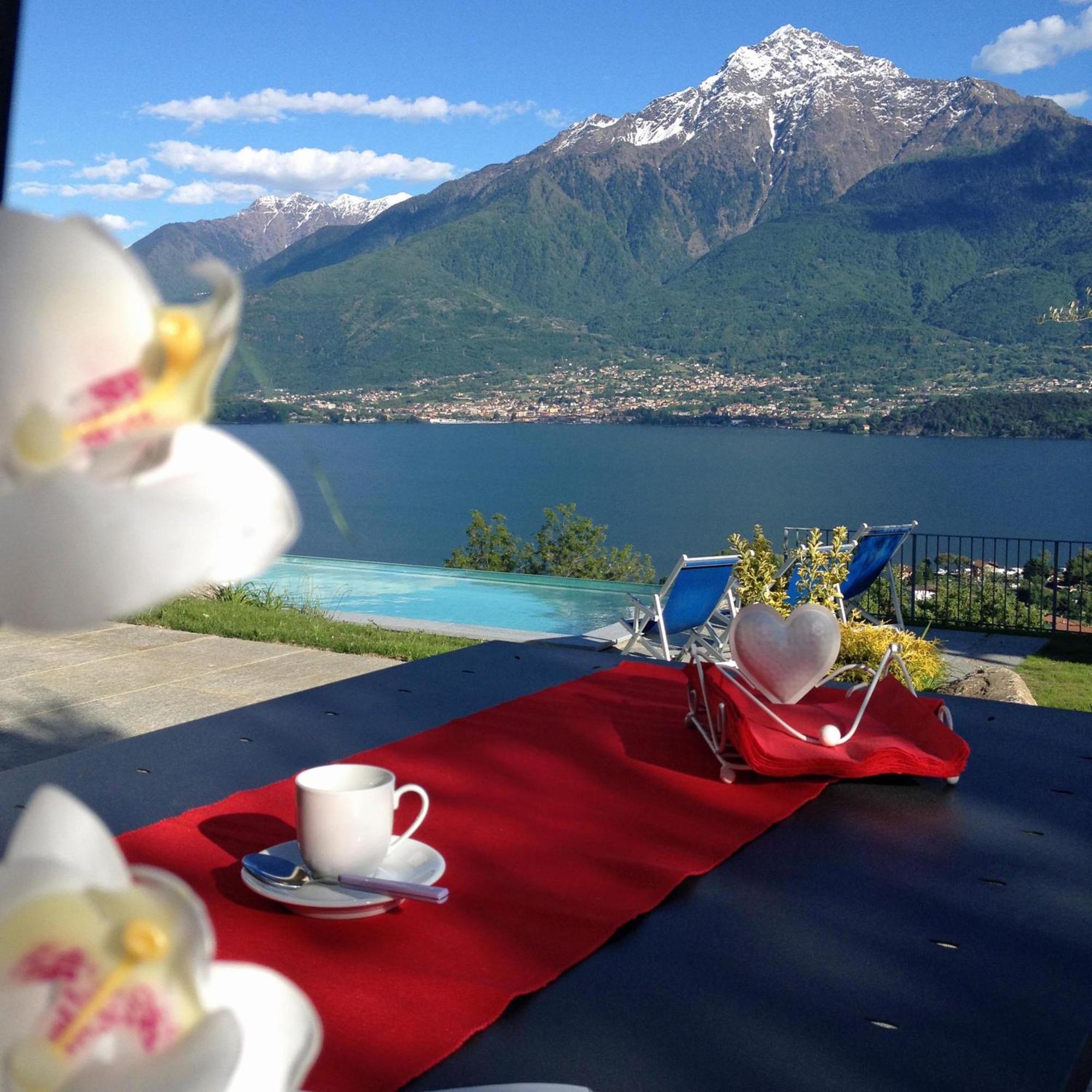 La Collinetta Apartments Vercana Luaran gambar