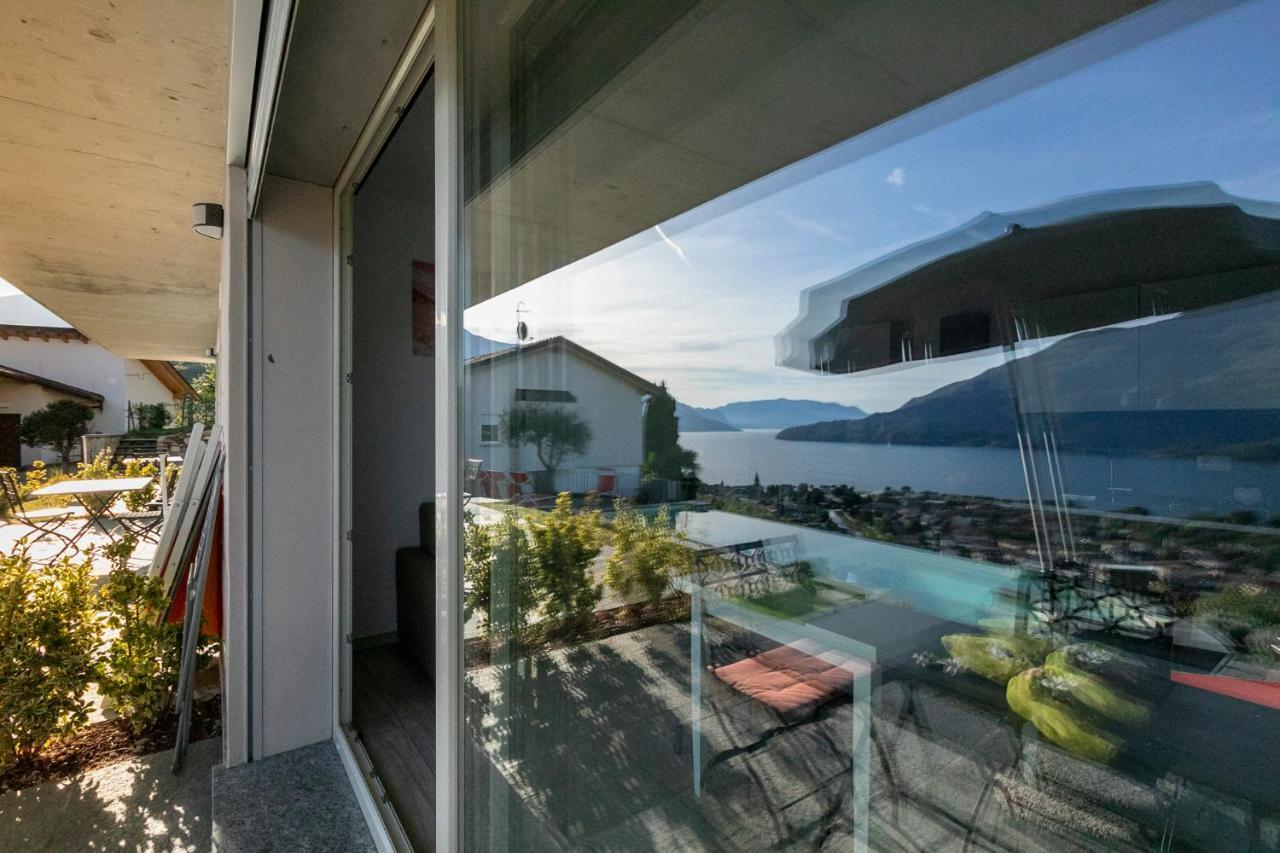 La Collinetta Apartments Vercana Luaran gambar
